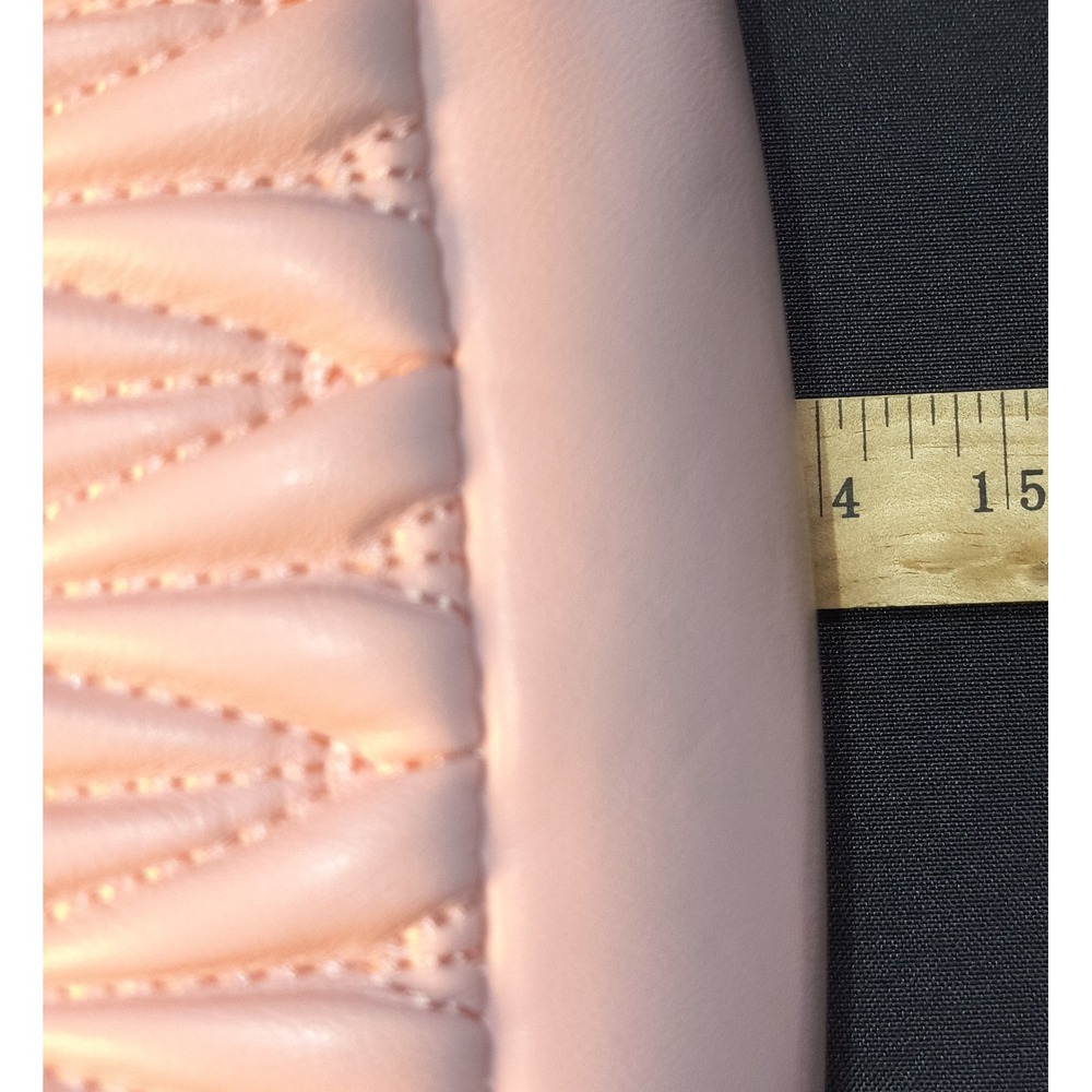 Urban Expressions, Quilted Shoulder bag, Lt Pink, Gold-tone hardware - Picture 8 of 9